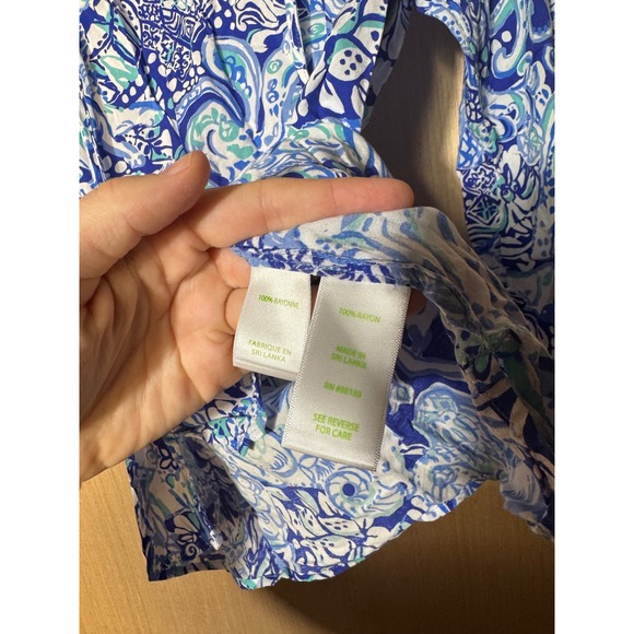 Lilly Pulitzer Elsa Top Womens Blue White Paisley Sea Life Rayon Blouse Small - Picture 5 of 6